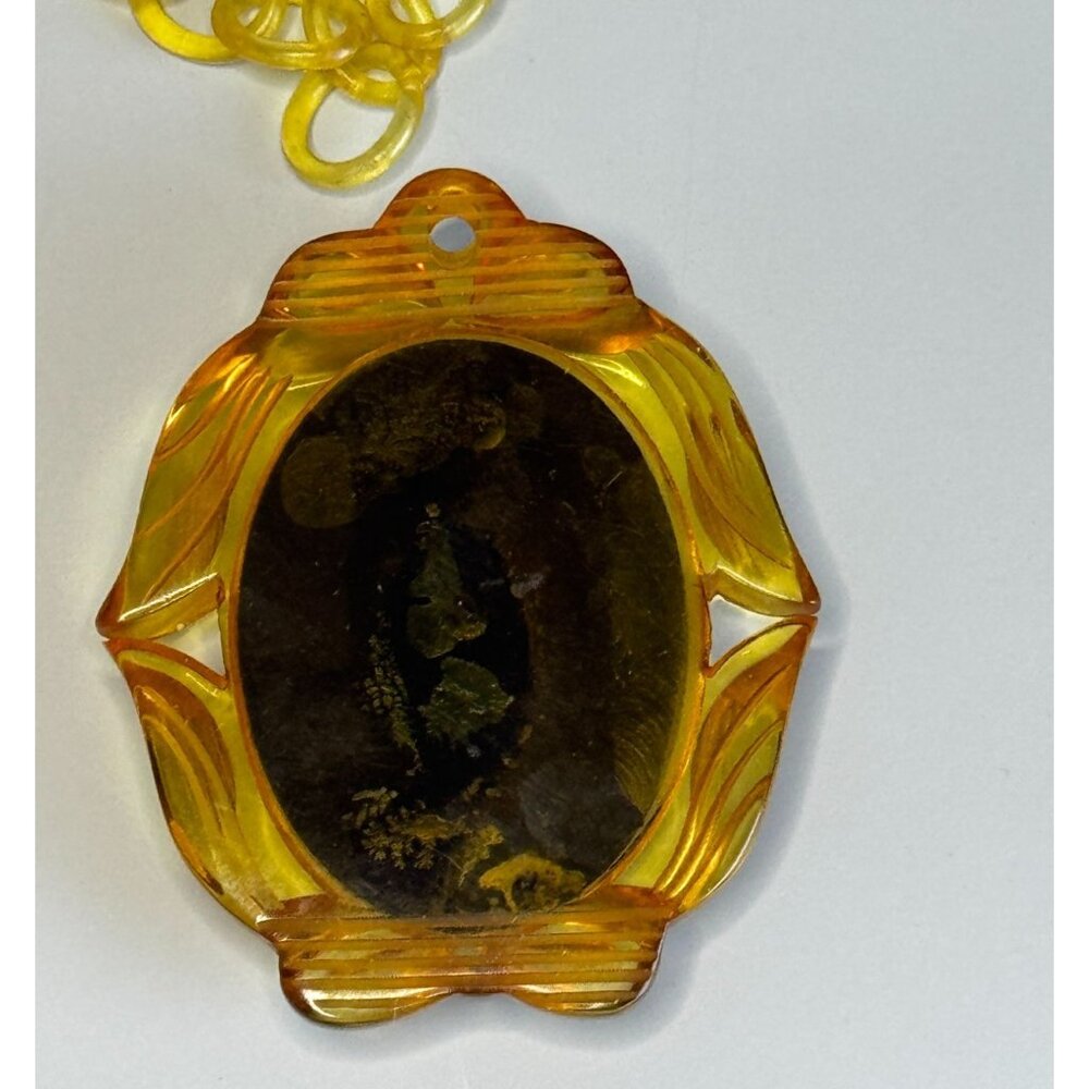 Apple Juice Bakelite Reverse Carved Cameo Pendant Necklace Celluloid Chain 1930s - Picture 4 of 8